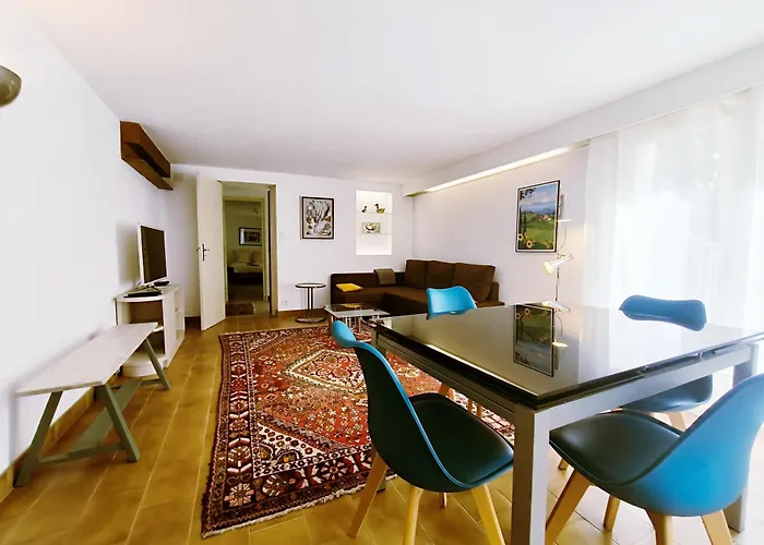 Le Marcel Terrasse Jardin オーシュ